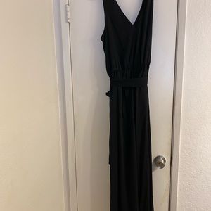 Black Sleeveless Cropped Jumpsuit